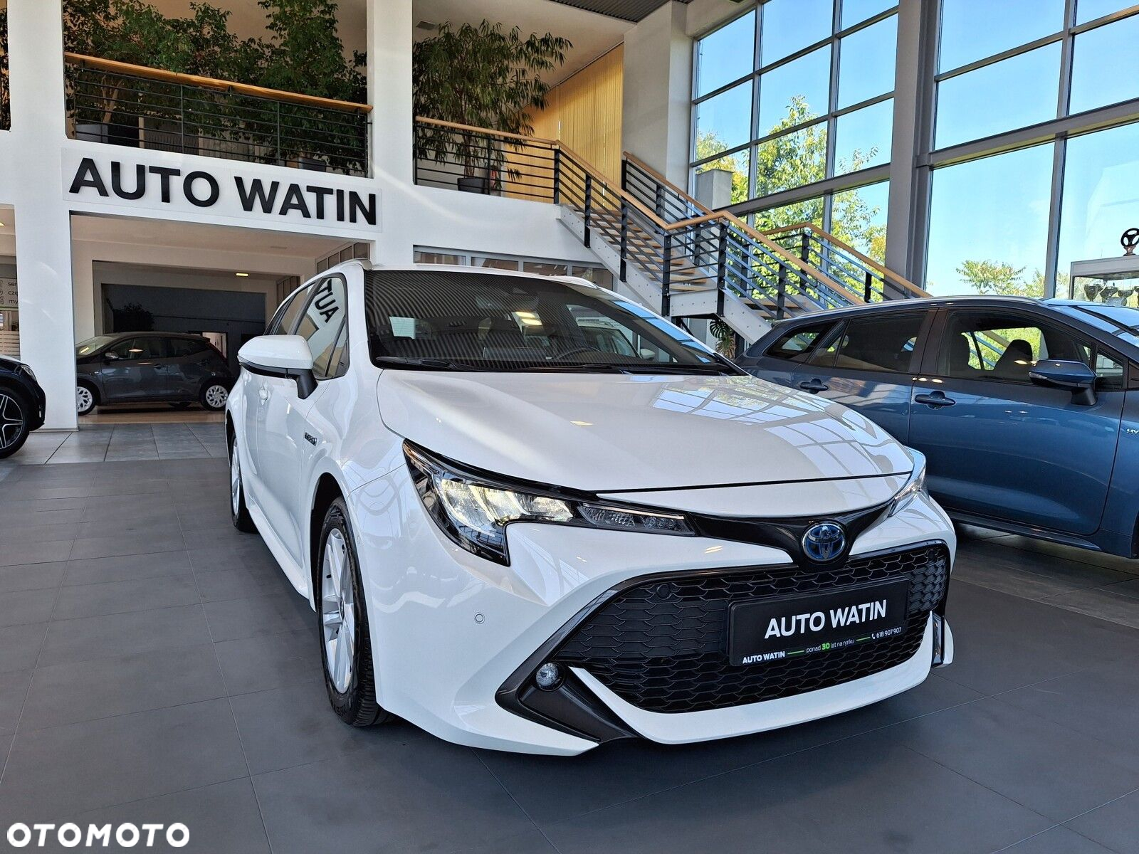 Toyota Corolla 1.8 Hybrid Comfort - 3