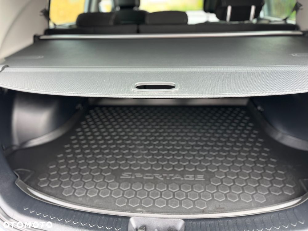Kia Sportage 2.0 CRDI 4WD Fifa World Cup Edition - 29