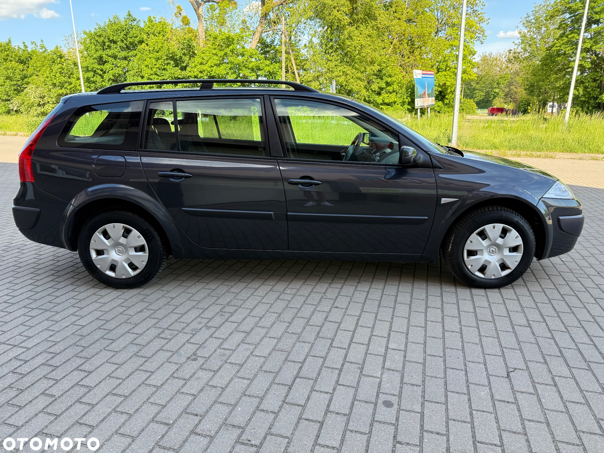 Renault Megane 1.6 16V 100 Authentique - 4