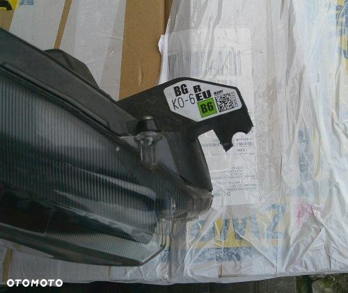 TOYOTA YARIS IV 4 SOCZEWKA PRAWA PRZEDNIA LAMPA ORYGINAŁ - 11