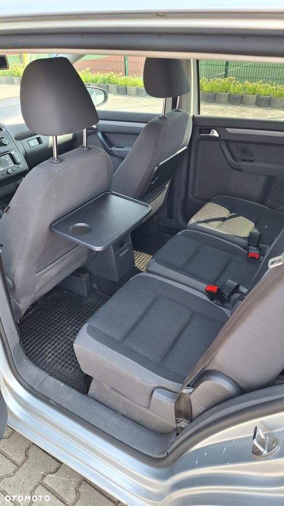 Volkswagen Touran - 6