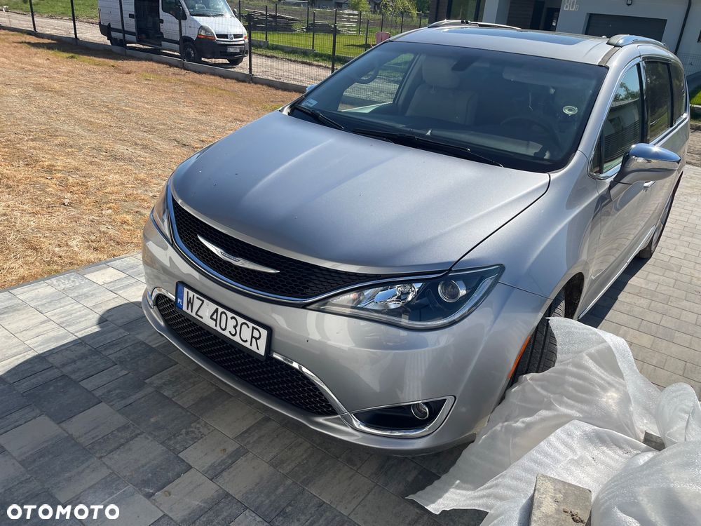 Chrysler Pacifica - 19