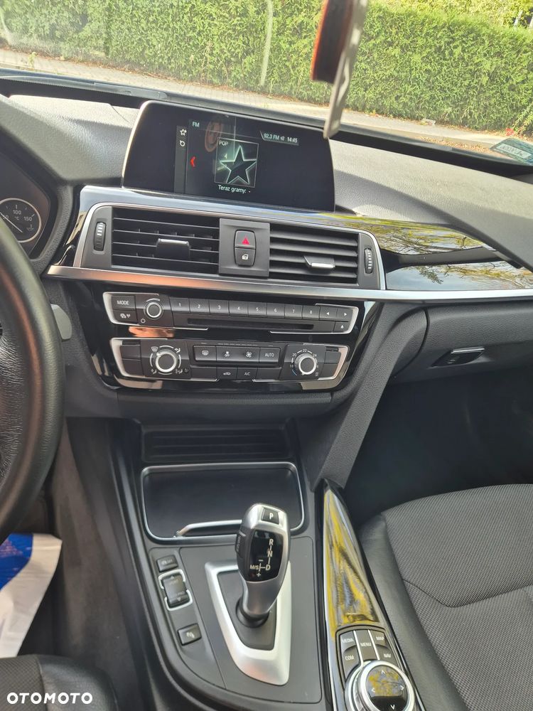 BMW 3GT 318d M Sport - 14