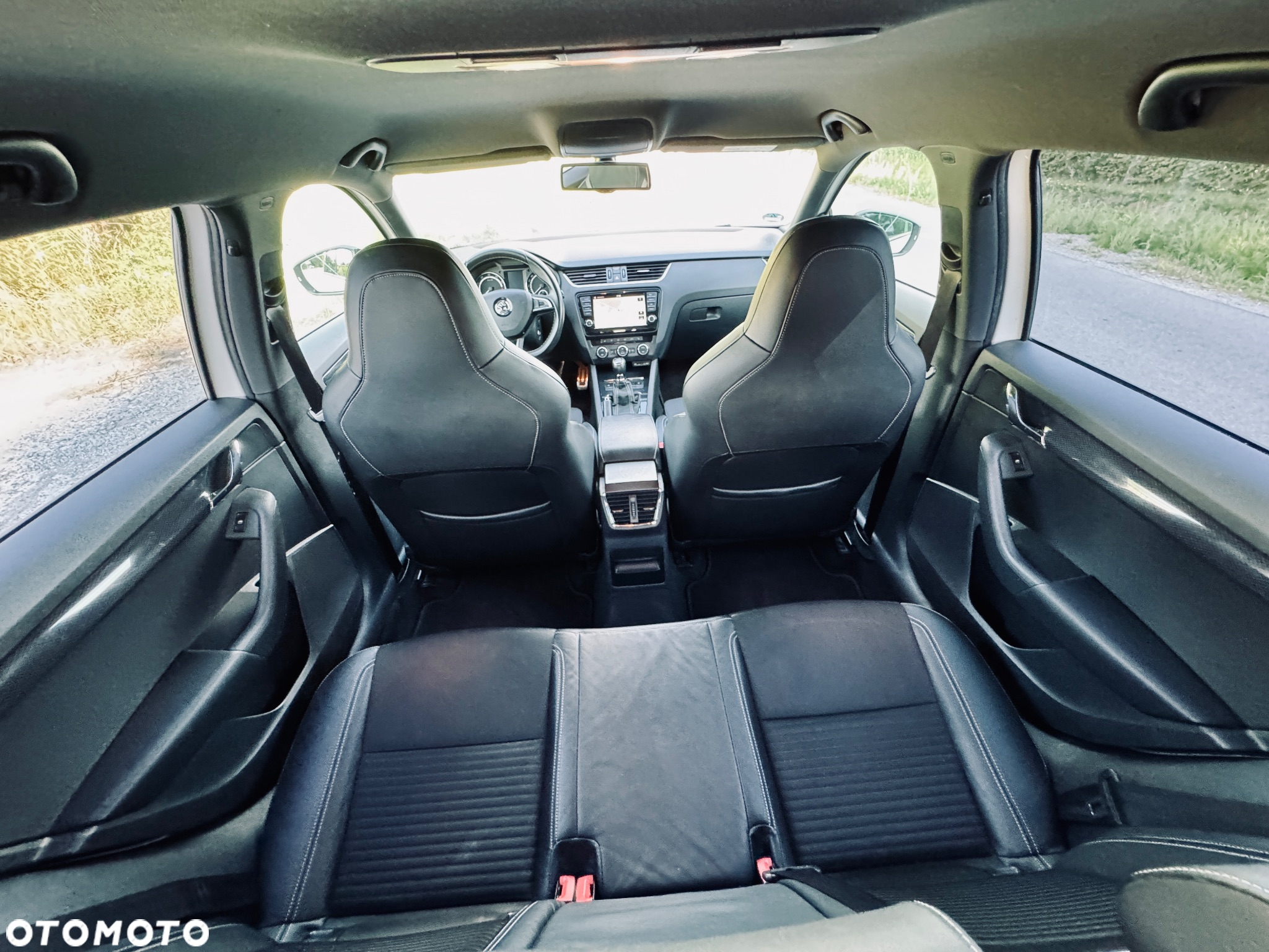 Skoda Octavia 2.0 TSI RS - 38