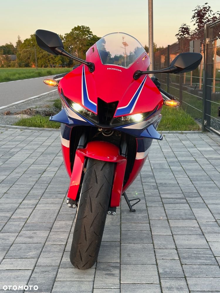 Honda CBR - 18