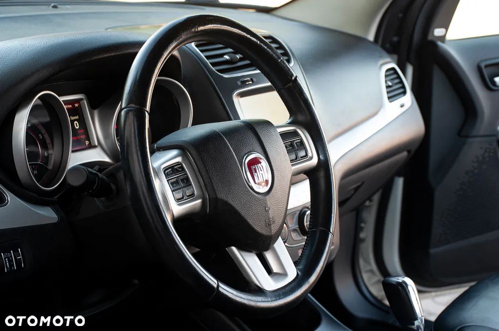 Fiat Freemont 2.0 Multijet 16V DPF Automatik Allrad Black Code - 21