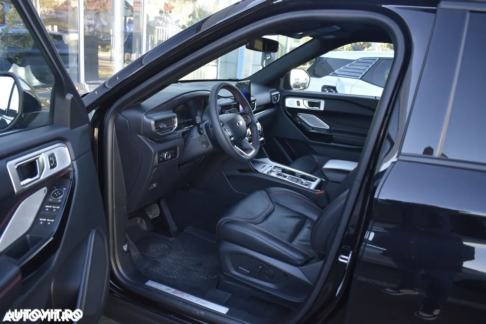 Ford Explorer 3.0 PHEV ST-Line - 34