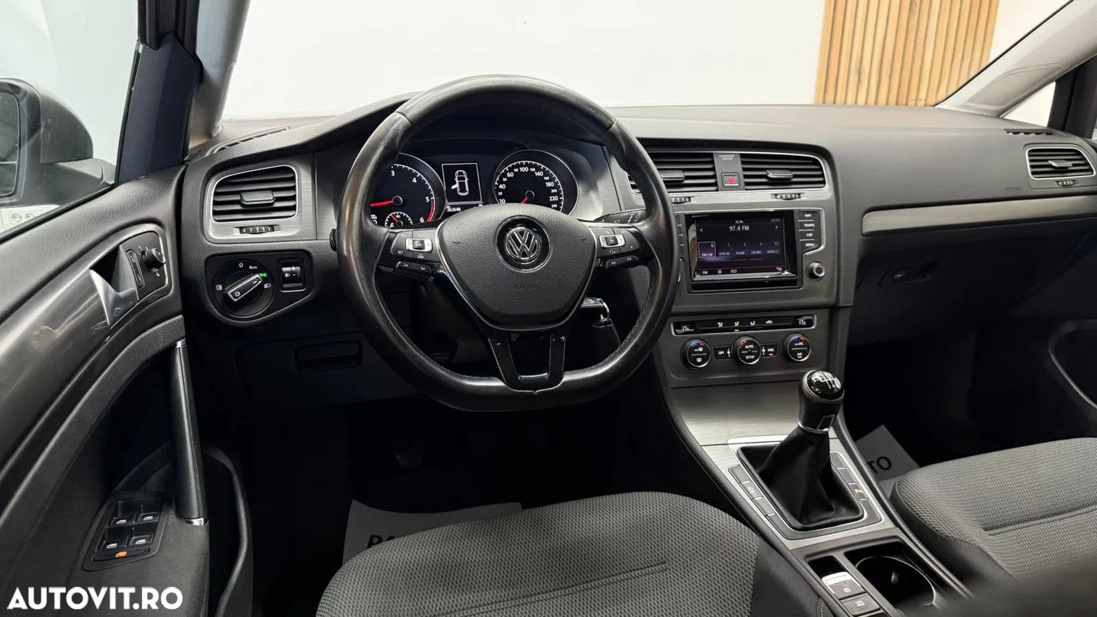 Volkswagen Golf 1.6 BlueTDI Comfortline - 22
