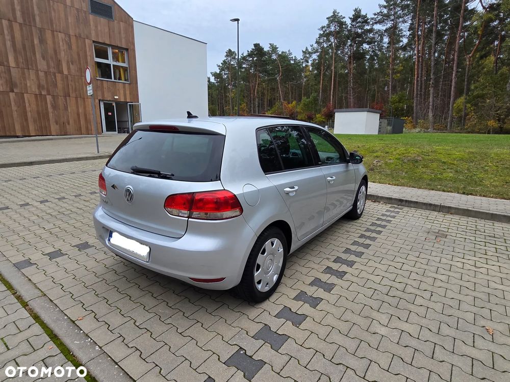 Volkswagen Golf - 21