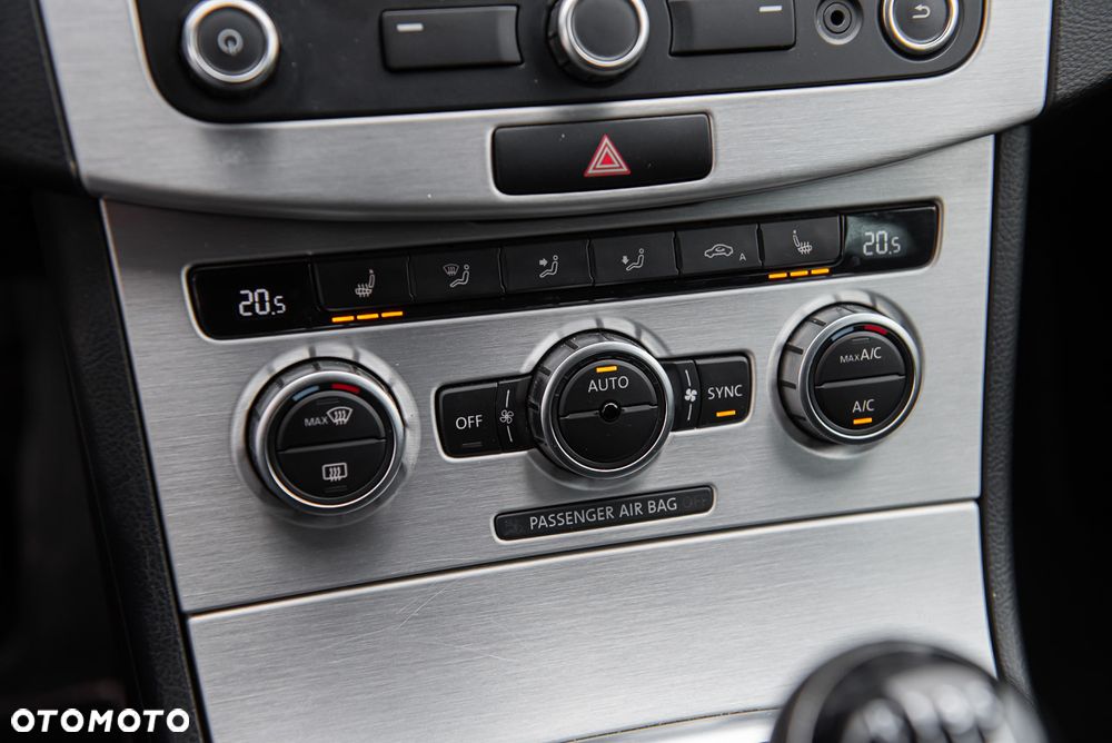 Volkswagen Passat Variant - 24