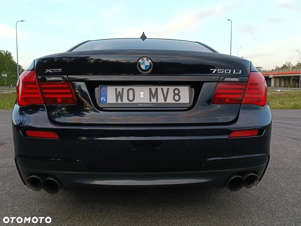 BMW Seria 7 - 16