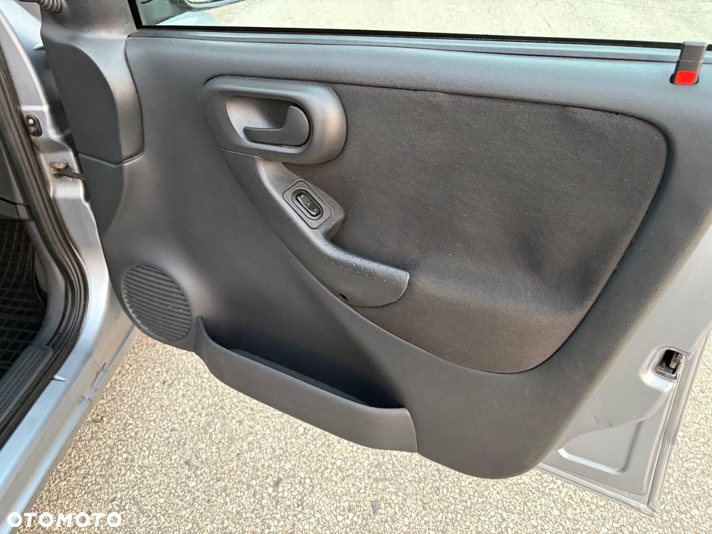 Opel Corsa - 26