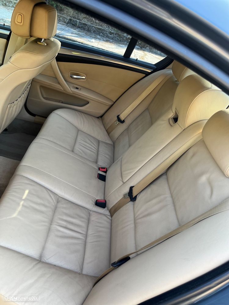 BMW 520 dA - 12