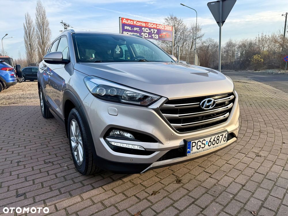 Hyundai Tucson 1.7 CRDI BlueDrive TourdePologne 2WD - 26