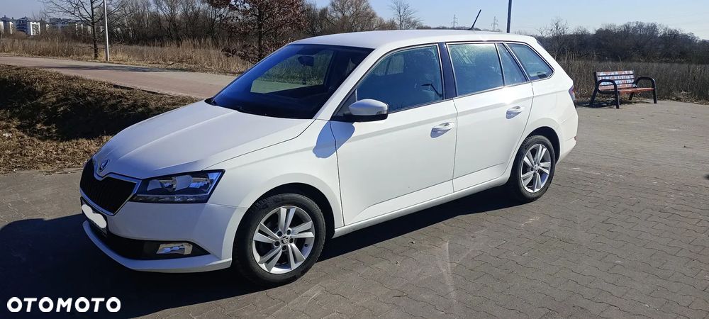 Skoda Fabia 1.0 TSI Ambition - 4