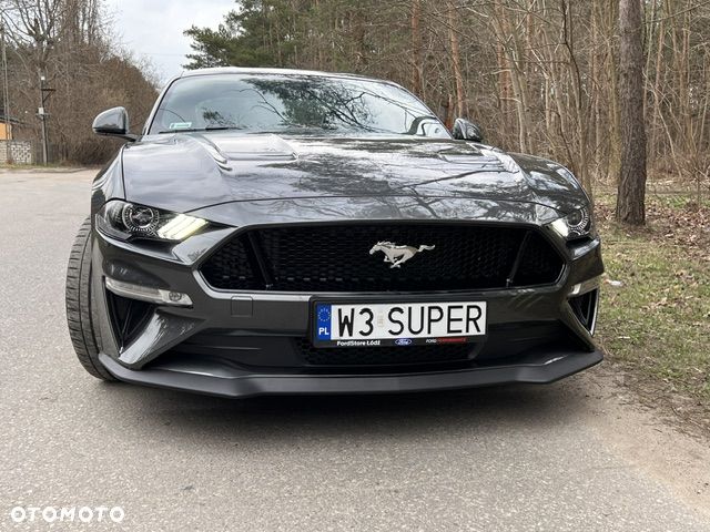 Ford Mustang - 1