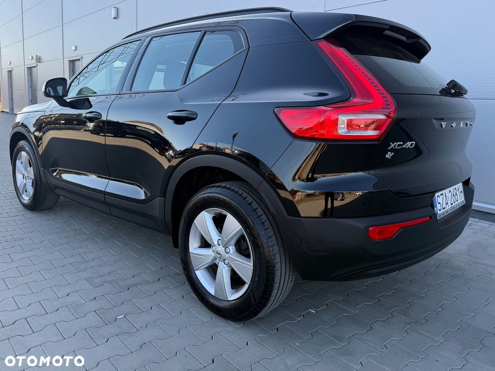 Volvo XC 40 T2 Momentum Core - 25
