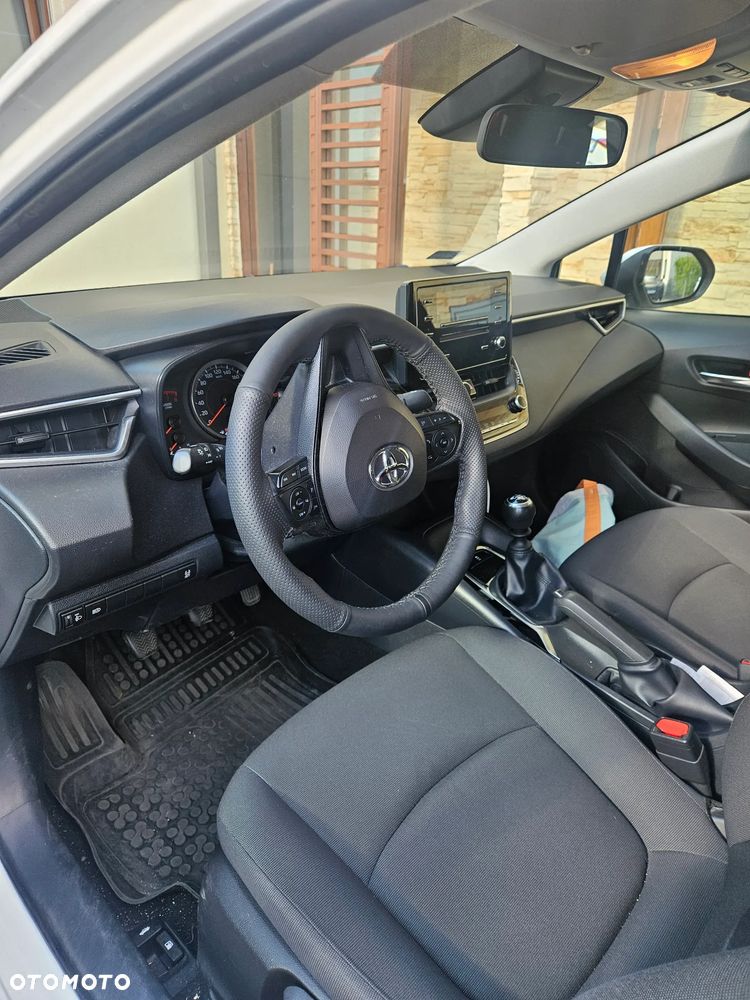 Toyota Corolla - 8