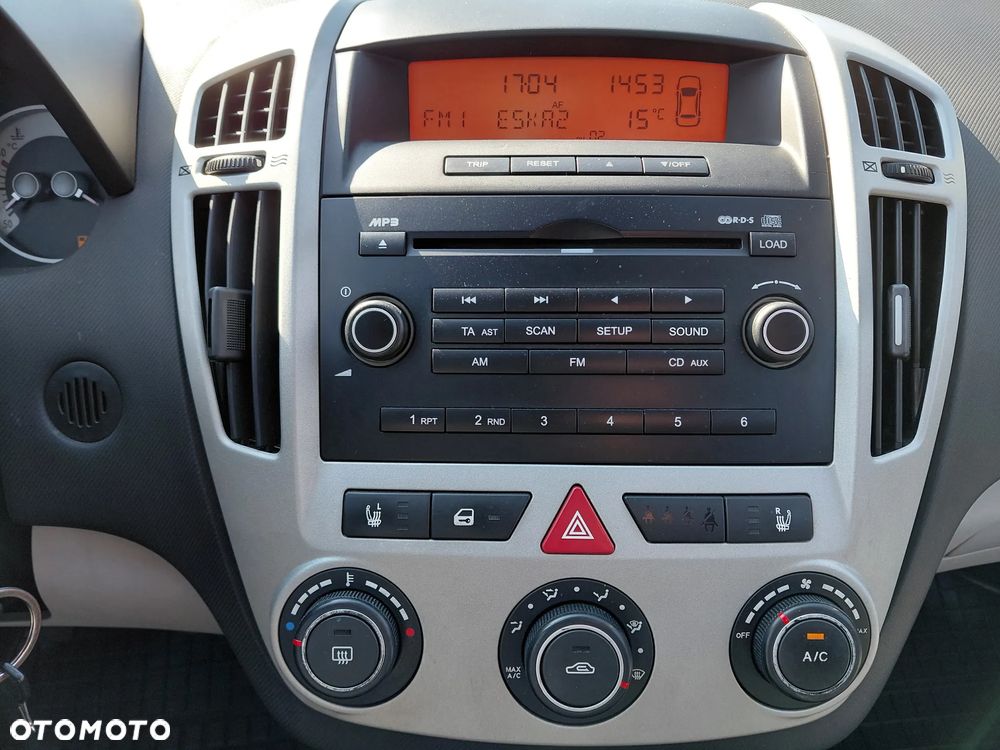 Kia Ceed 1.6 Crdi Comfort + - 19