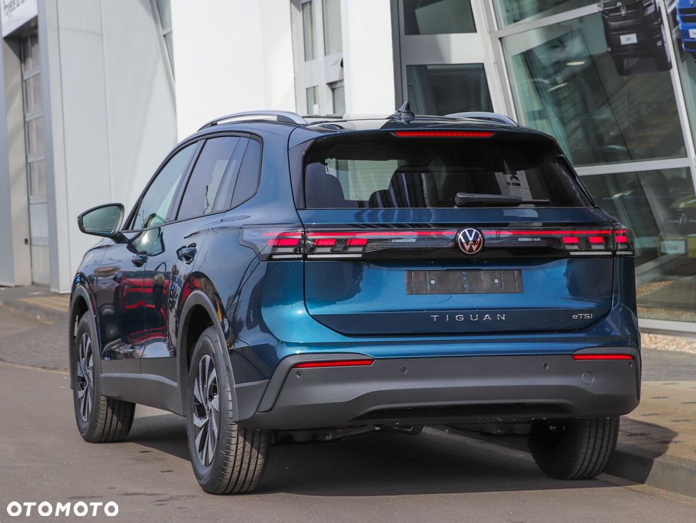 Volkswagen Tiguan - 4
