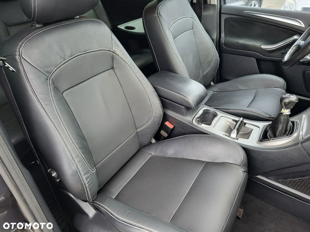 Ford S-Max - 20
