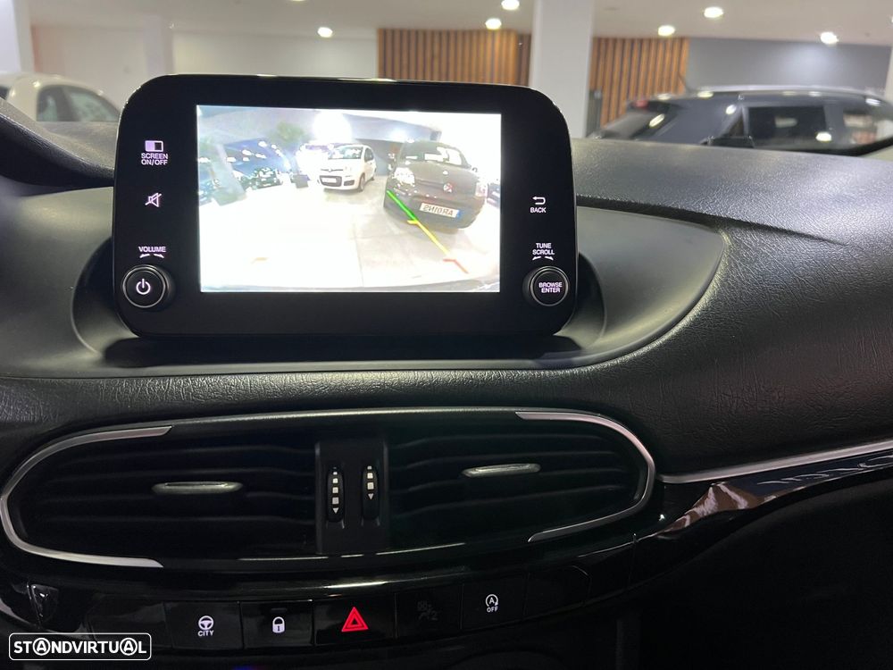 Fiat Tipo Cross 1.0 GSE T3 - 21