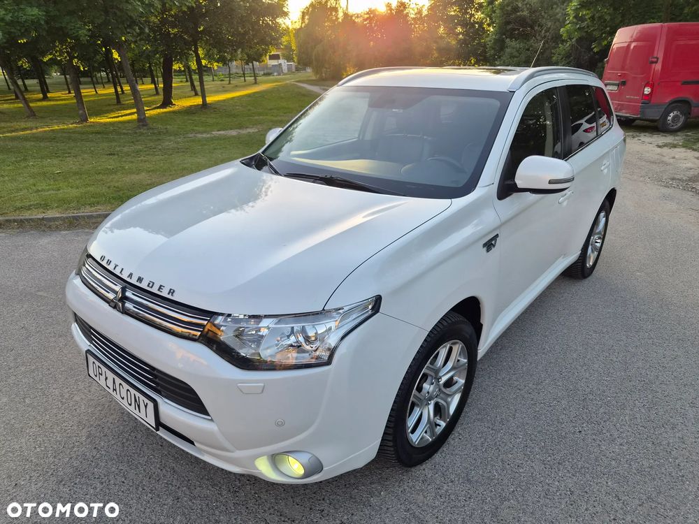 Mitsubishi Outlander - 9