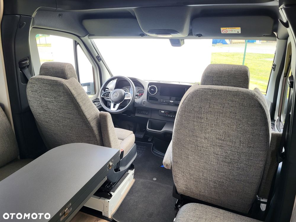 Hymer-Eriba T-Class S 685 - 3