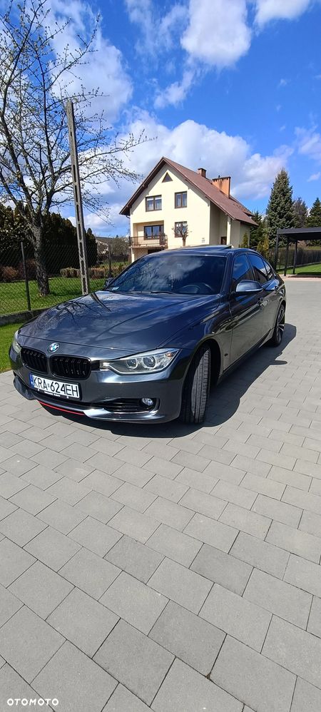 BMW Seria 3 328i Sport Line - 5