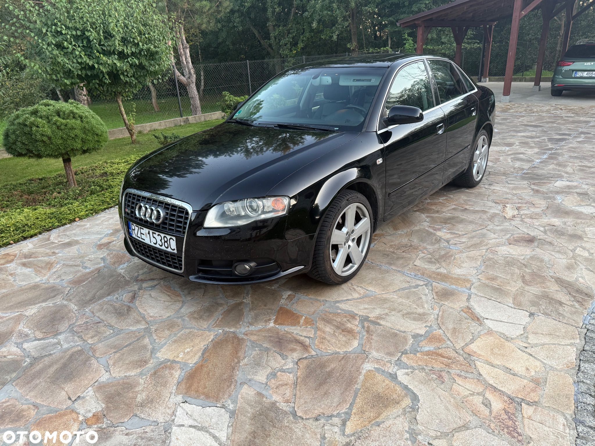 Audi A4 - 1