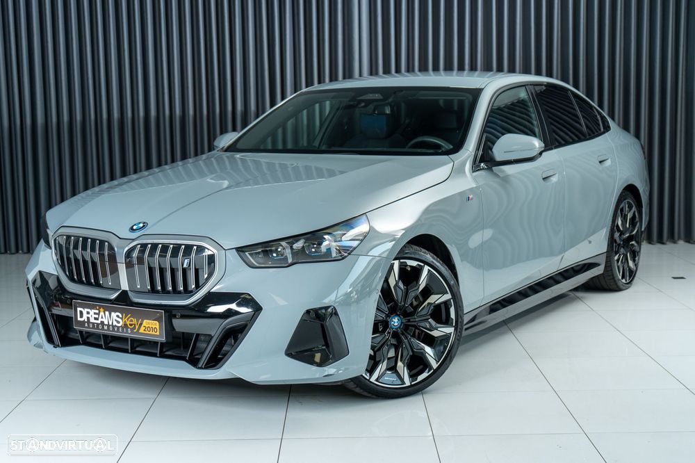 BMW i5 eDrive40 Pack Desportivo M - 1