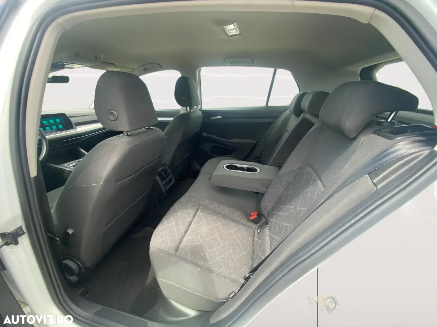 Volkswagen Golf 1.5 eTSI ACT DSG MHEV Life - 6