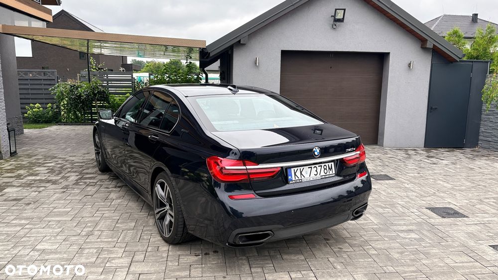 BMW Seria 7 740e iPerformance - 7