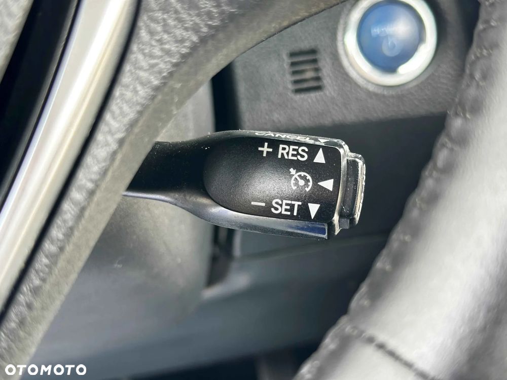 Toyota Auris 1.8 VVT-i Automatik Free Style - 27