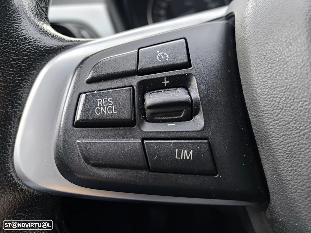 BMW X1 16 d sDrive Line Sport - 22