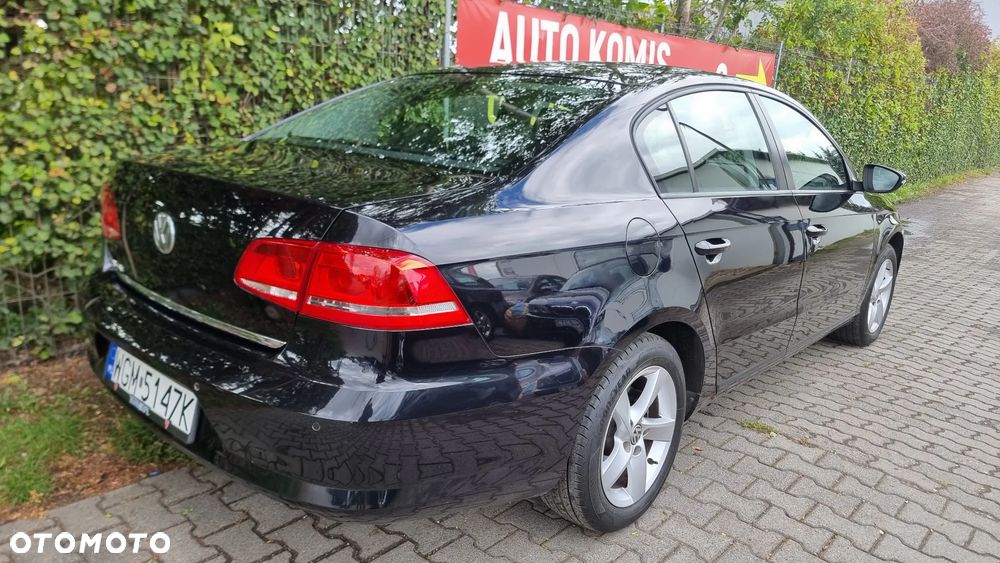 Volkswagen Passat - 28