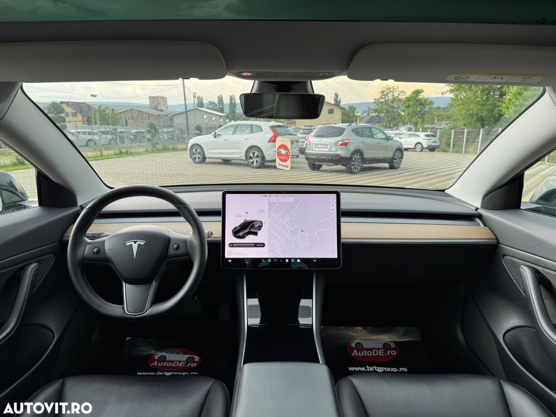 Tesla Model 3 - 8