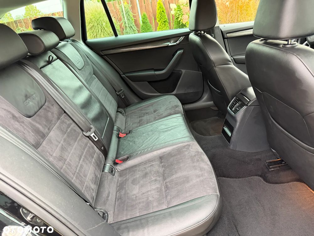 Skoda Octavia 2.0 TDI 4x4 DSG Scout - 16