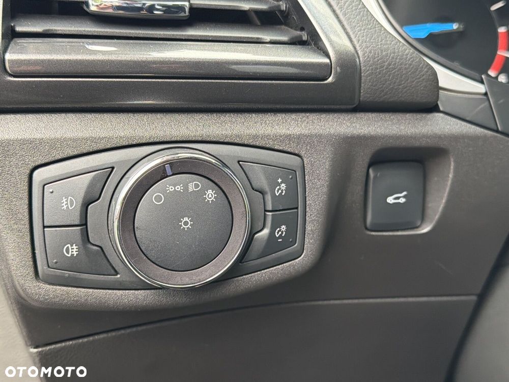 Ford Mondeo - 22