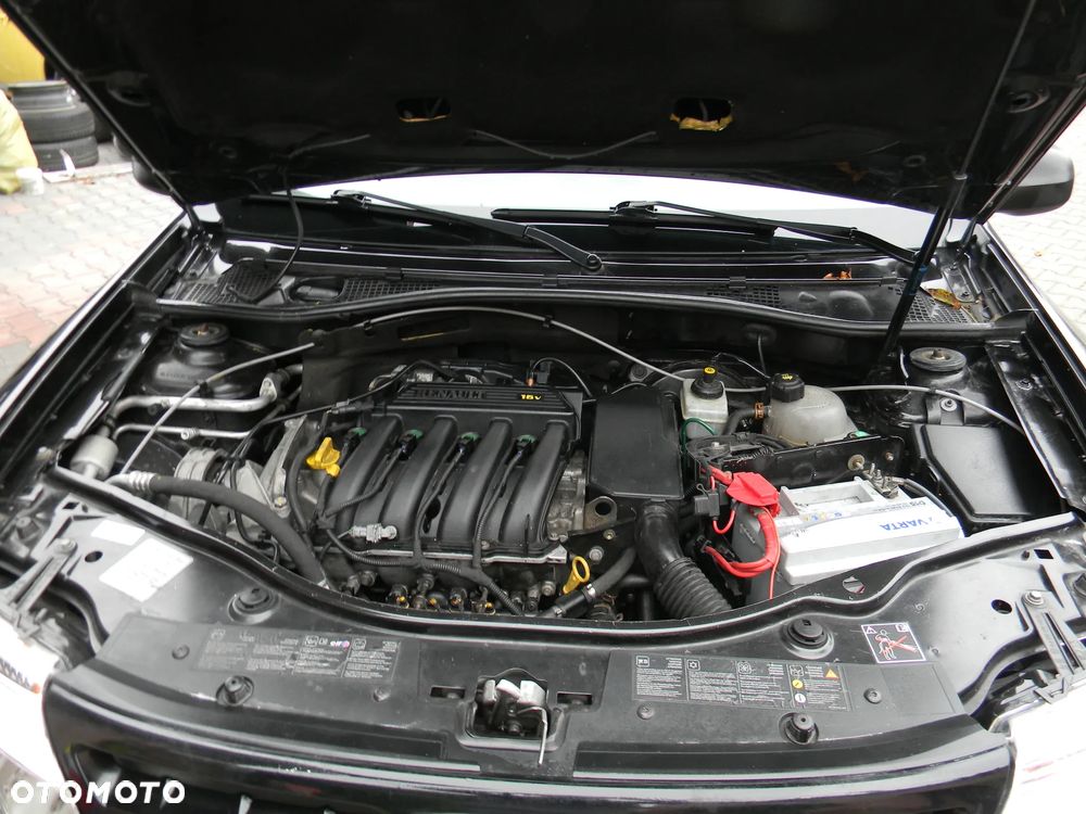 Dacia Duster 1.6 16V 4x2 - 18