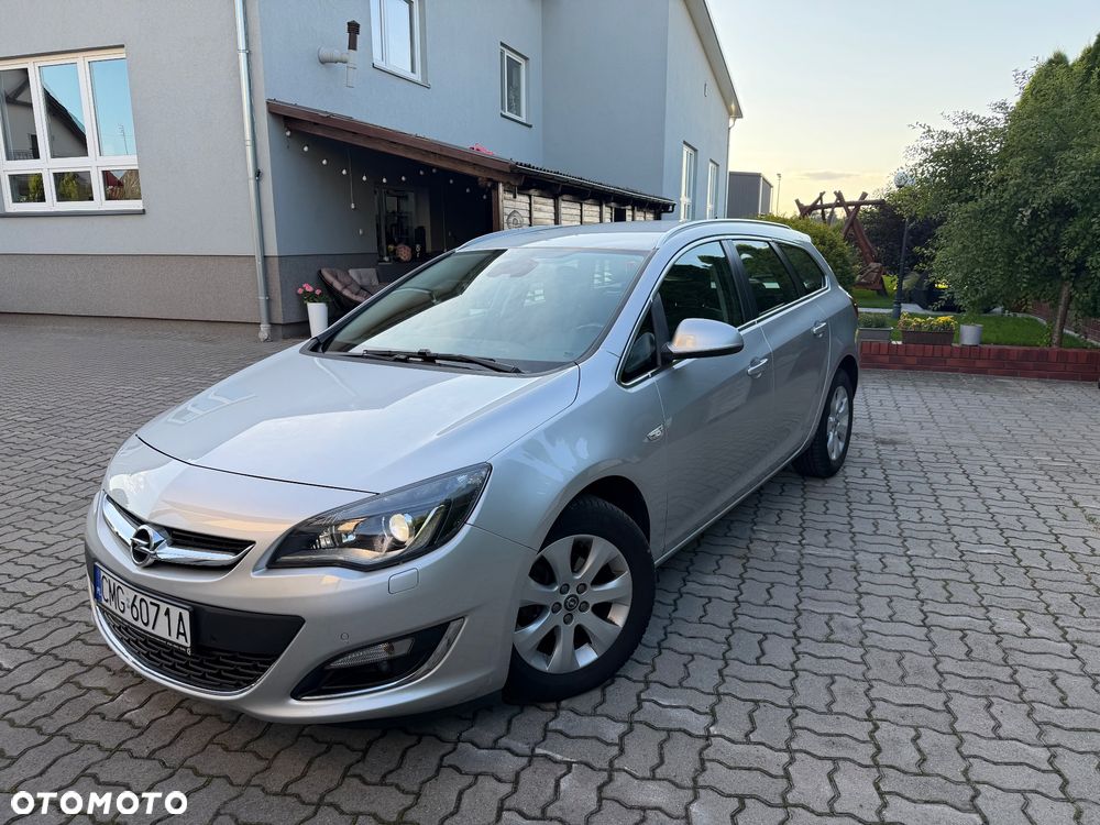 Opel Astra 1.4 T Cosmo - 1
