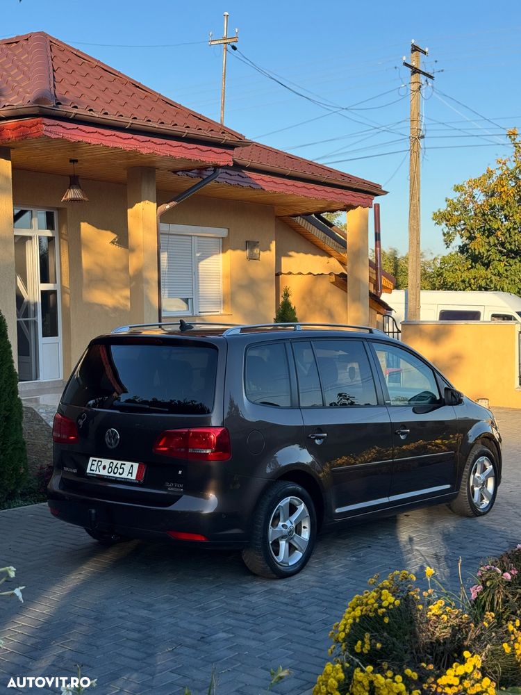 Volkswagen Touran 2.0 TDI Highline - 6