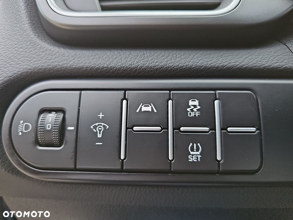 Kia Ceed 1.5 T-GDI M - 10