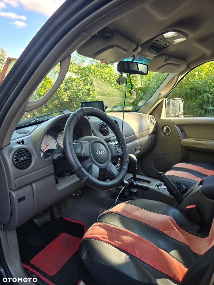 Jeep Cherokee 3.7L Limited - 21