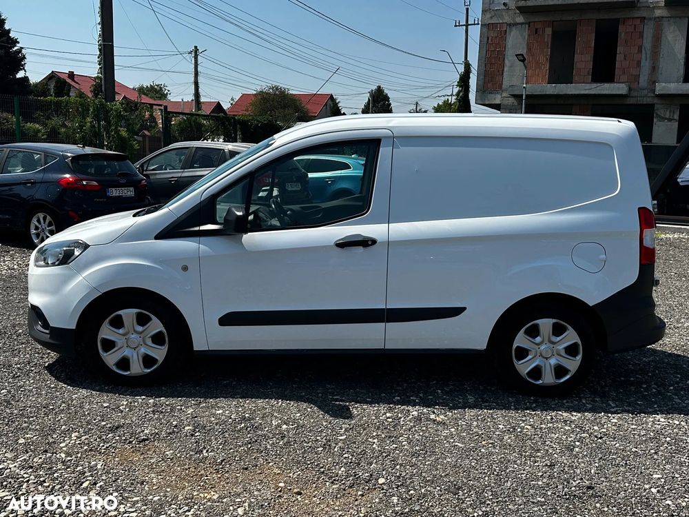 Ford Courier - 5