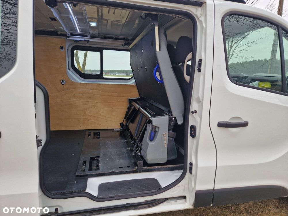 Renault Trafic - 2