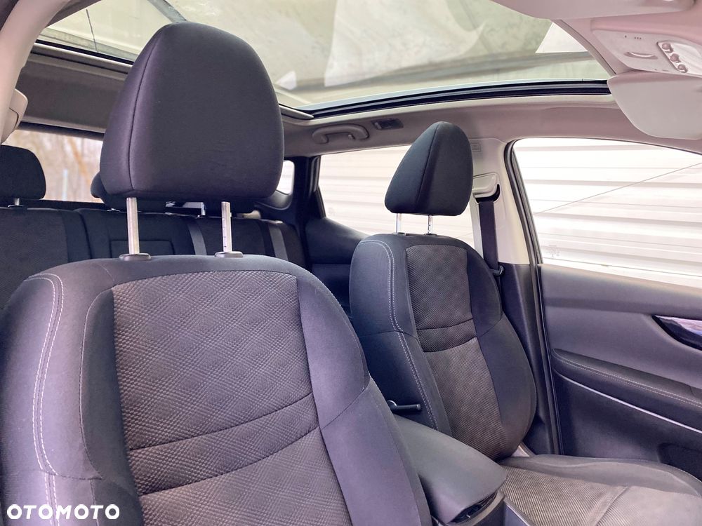 Nissan Qashqai 1.5 dCi Tekna - 11