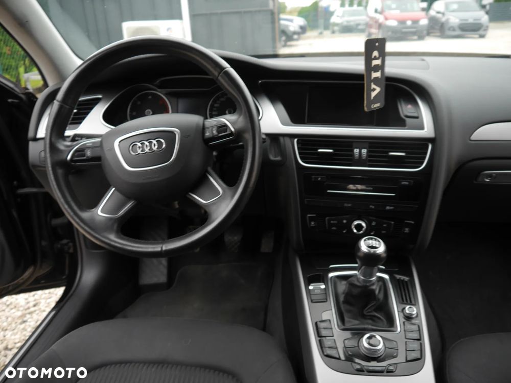 Audi A4 Avant 2.0 TDI DPF Attraction - 7