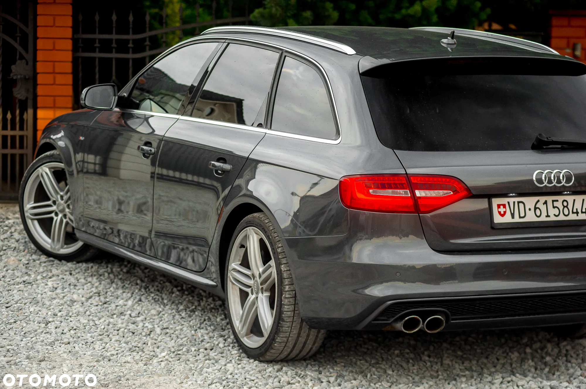 Audi A4 Avant 2.0 TDI DPF multitronic S line Sportpaket - 8