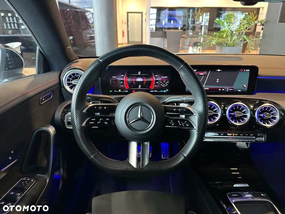 Mercedes-Benz CLA 200 mHEV AMG Line 7G-DCT - 9